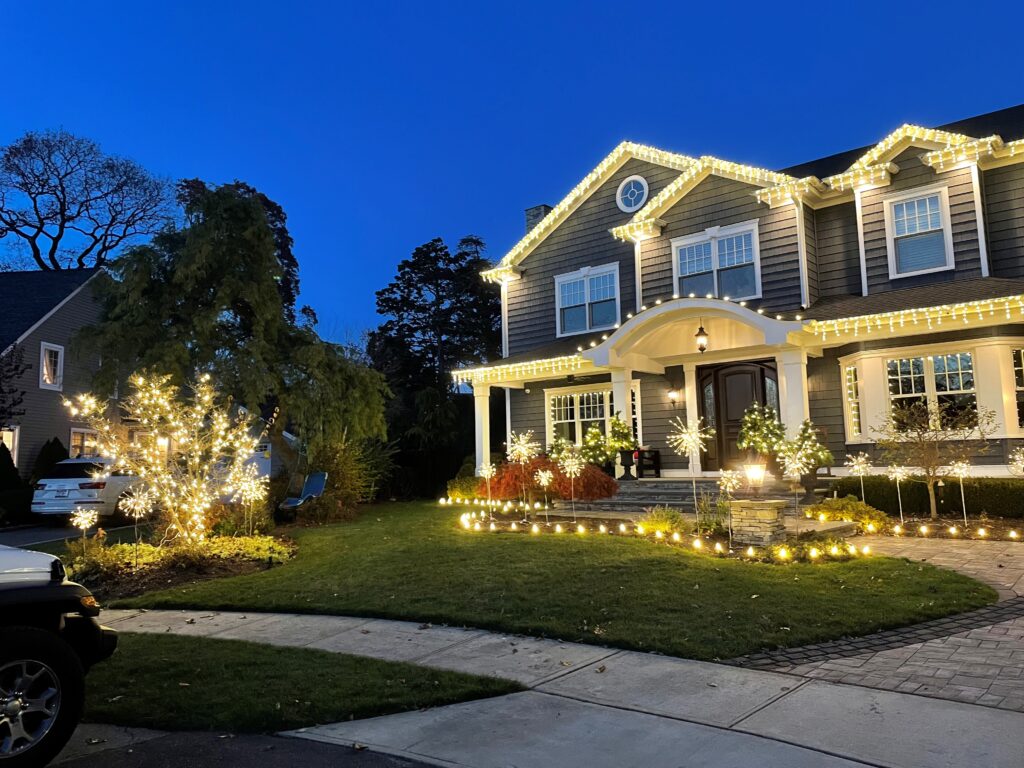 Residential Holiday Lighting
